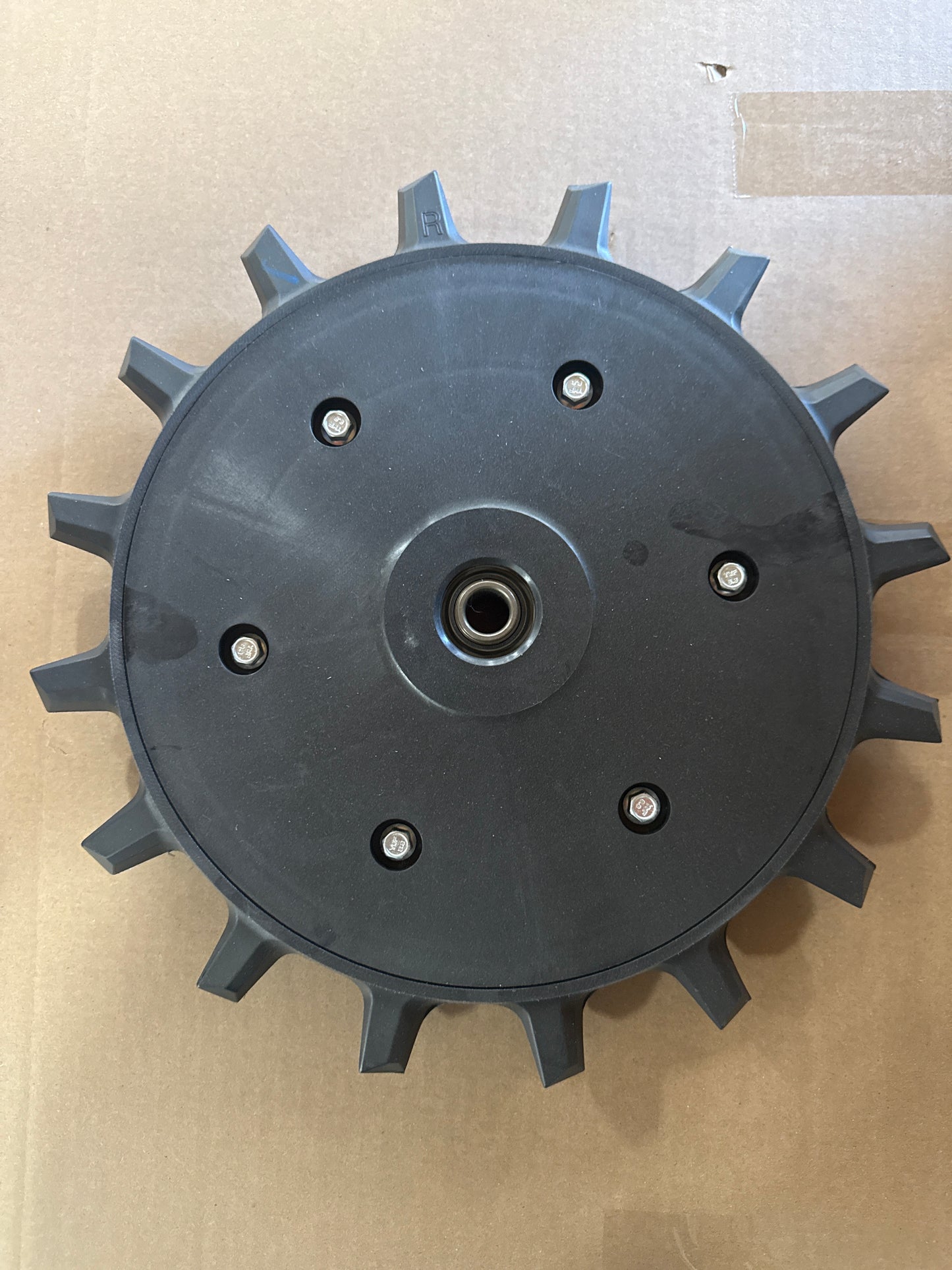 Poly Spike Closing Wheel - Right