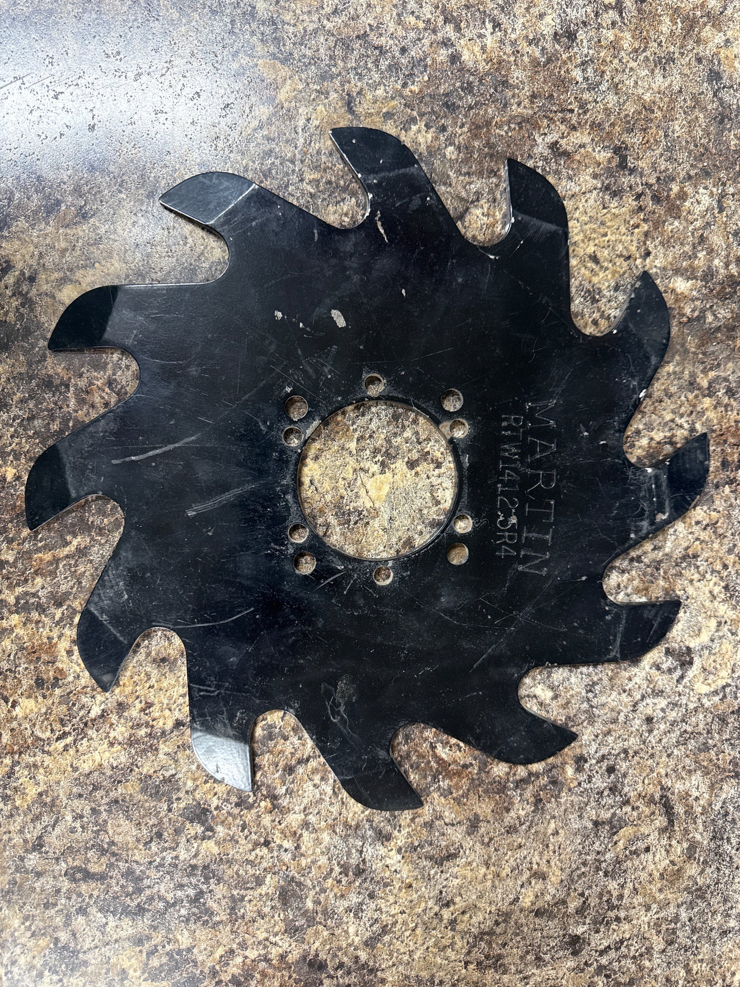 12.5" Right Hand Razor Tooth Row Cleaner Wheel - Kinze